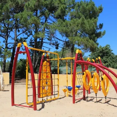 Kamp alanı Mobil-home Confortable, Animaux Ok - 6 Pers. - Api-1-52-2322 Saint-Hilaire-de-Riez
